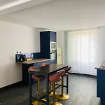 Le Spa De L\'Impasse